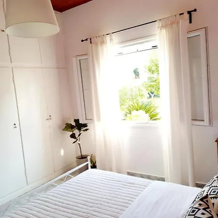 Apartament Manolia *